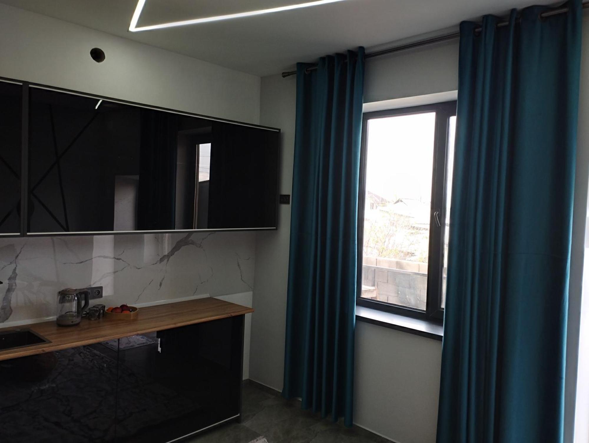 Lumi Hotel Bishkek Exterior photo